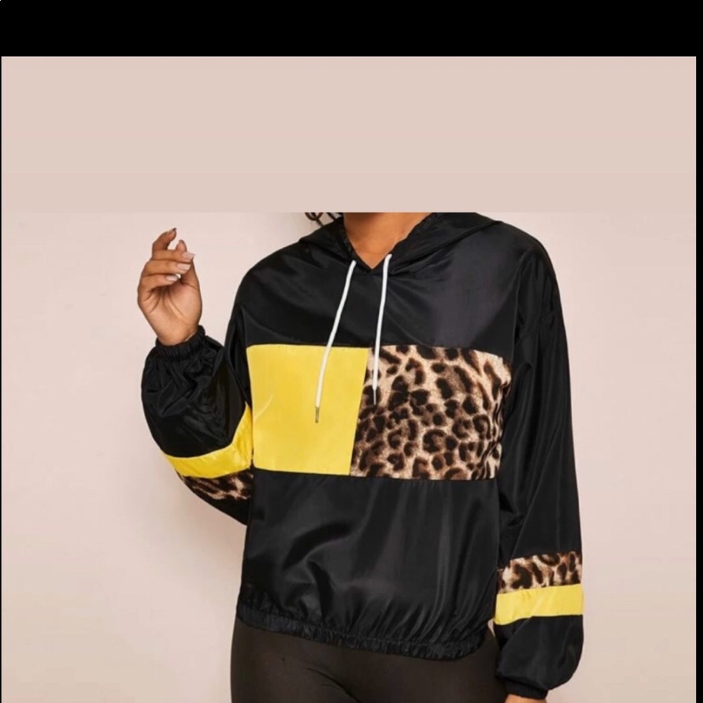 ❤️ LIGHTWEIGHT PULLOVER WINDBREAKER